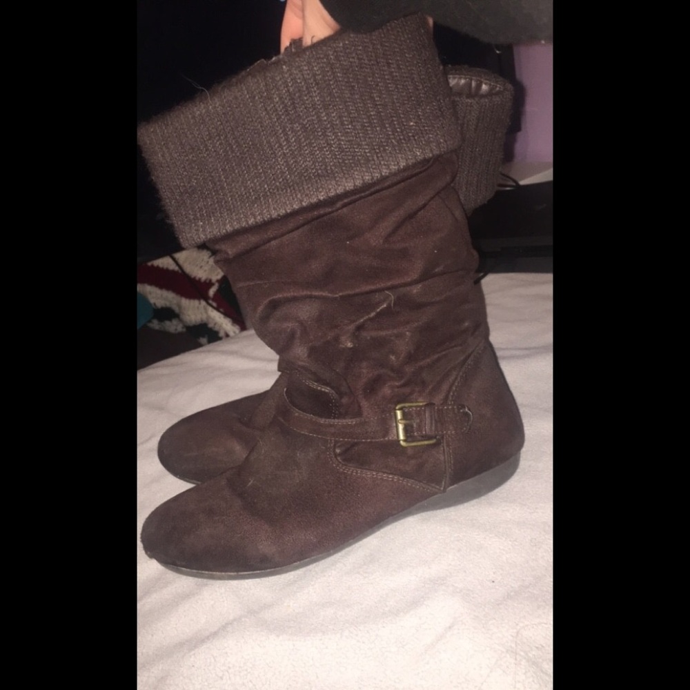 Brown boots